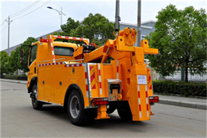 康县高速路拖车费